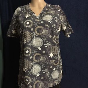 🌺👚 Zoe + Chloe Ladies V-Neck Scrub Top 👚🌺